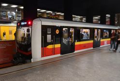 Kolejna awaria w warszawskim metrze. Rusza transport zastępczy