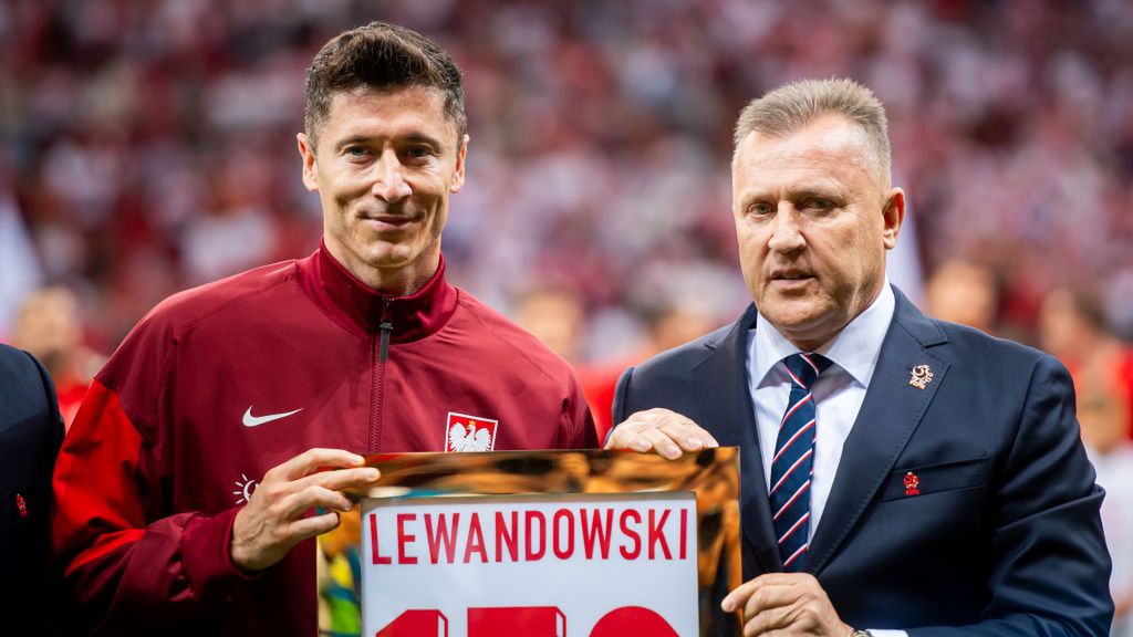 Getty Images / Mateusz Slodkowski / Na zdjęciu: Robert Lewandowski i Cezary Kulesza