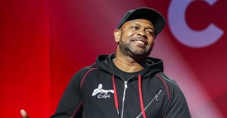 Jest szybki! To z nim będzie walczył Tyson. Legenda boksu wraca na ring