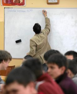 Brakuje tysięcy nauczycieli, wolą korporacje. Te zawody wybierają