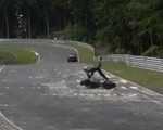 Wypadek motocykla na Nurburgring - ucieka!