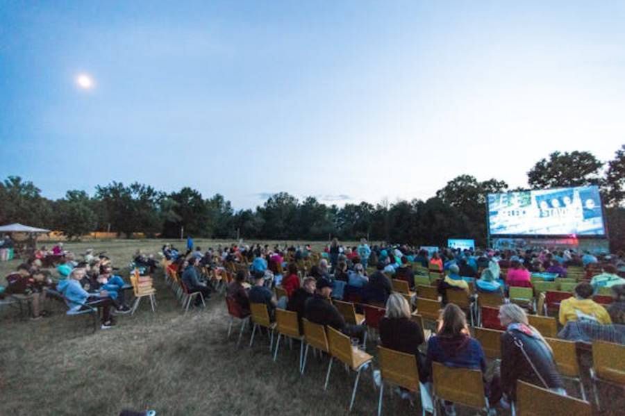 Wakacyjne Kino Plenerowe z seansem filmu „Wytańczyć marzenia” na Osiedlu Biała w Rzeszowie