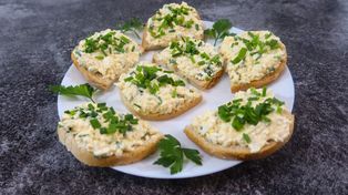 Pasta z twarogu i jajek + film