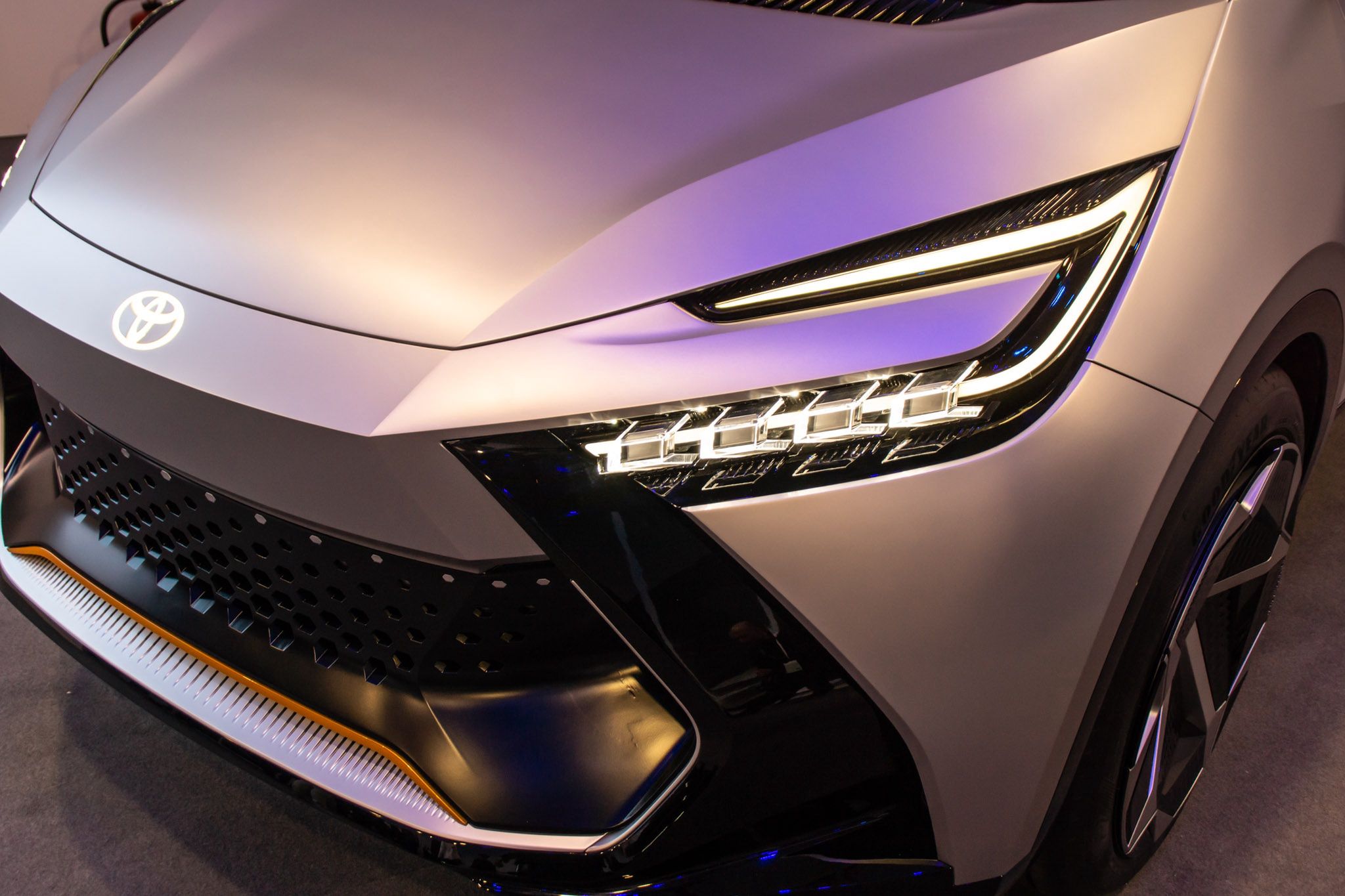 Toyota C-HR Prologue