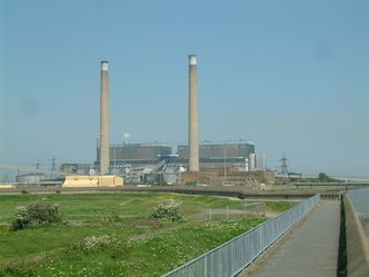 Emisja CO2. Kolejna brytyjska elektrownia wykorzystała limit i wstrzymuje produkcję