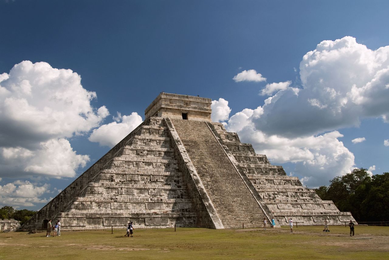 Miasteczko Majów Chichen Itza wciąż kryje w sobie wiele tajemnic (Richard Maschmeyer/Design Pics Editorial/Universal Images Group via Getty Images)