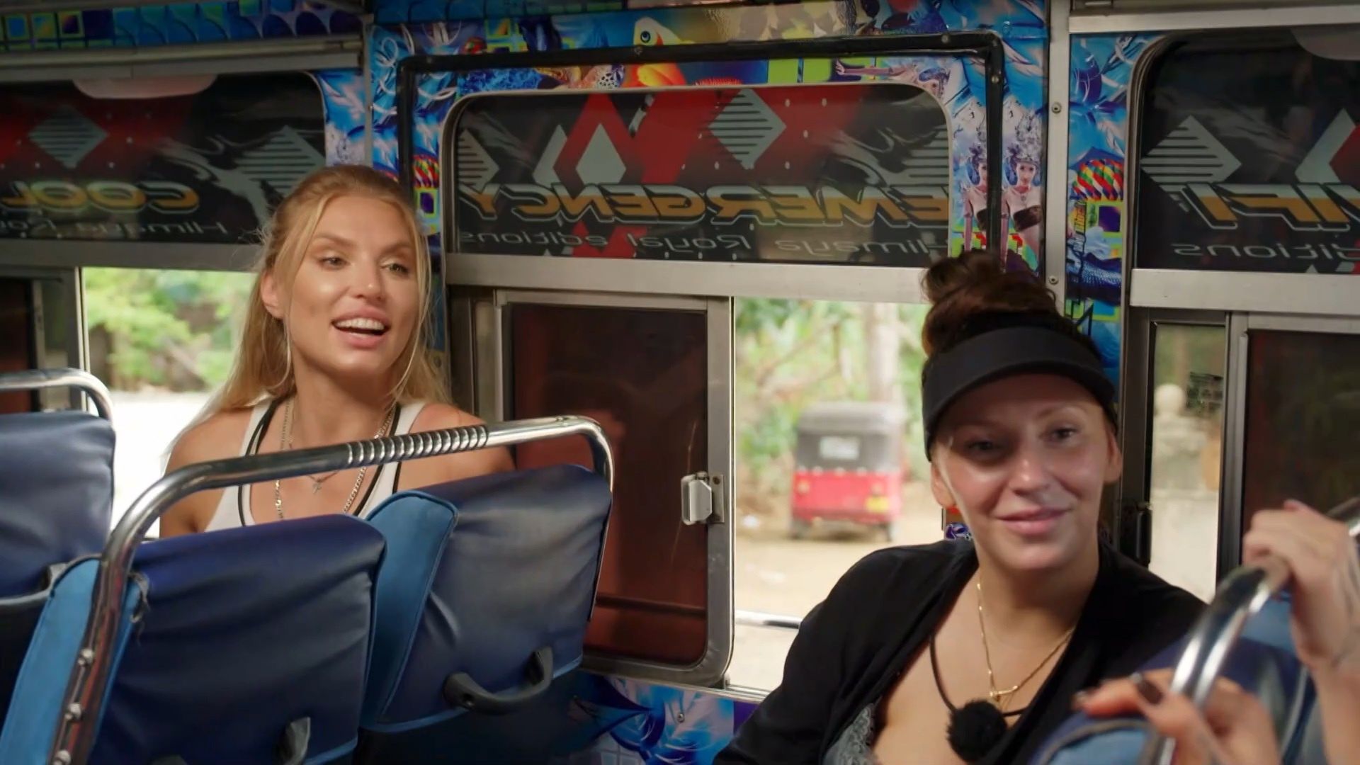 Karolina Pajączkowska i Dominika Serowska w Królowej przetrwania