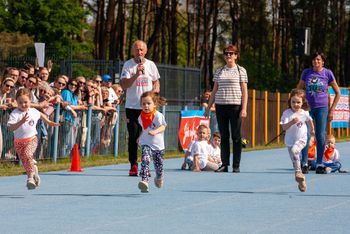 Fordońska Olimpiada Młodzieży. W rywalizacji przedszkolaków i uczniów najważniejsza była wspólna zabawa