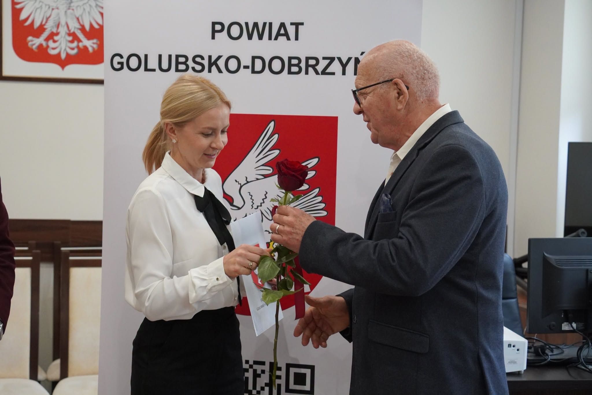 Nagrody otrzymali dyrektorzy i nauczyciele