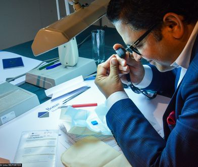 Zuchwała kradzież w Warszawie. Oszust z Konga okradł jubilera