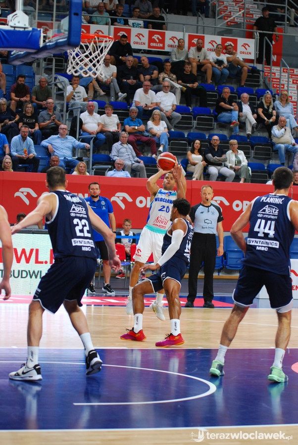 Zacięty mecz Anwilu z Syntainics MBC Weissenfels