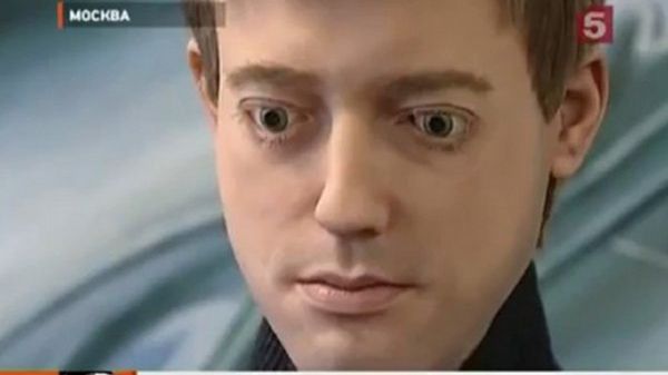 Oto android, który przyniesie ludzkości nieśmiertelność [wideo] 1