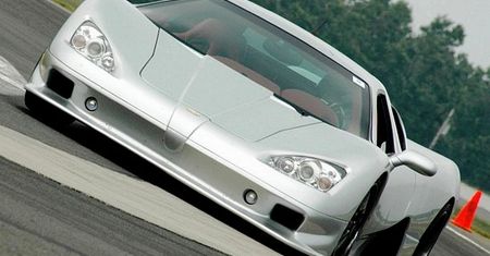 Szybszy od Bugatti Veyron!
