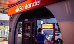 Rośnie liczba poszkodowanych klientów banku Santander. Coraz więcej zgłoszeń