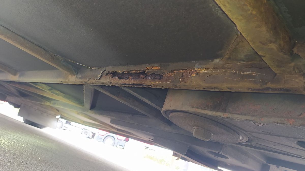 Zaawansowana korozja najwyraźniej nie przeszkadzała diagnoście.