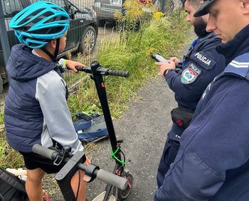 Posłowie za podniesieniem wieku jazdy na hulajnogach elektrycznych