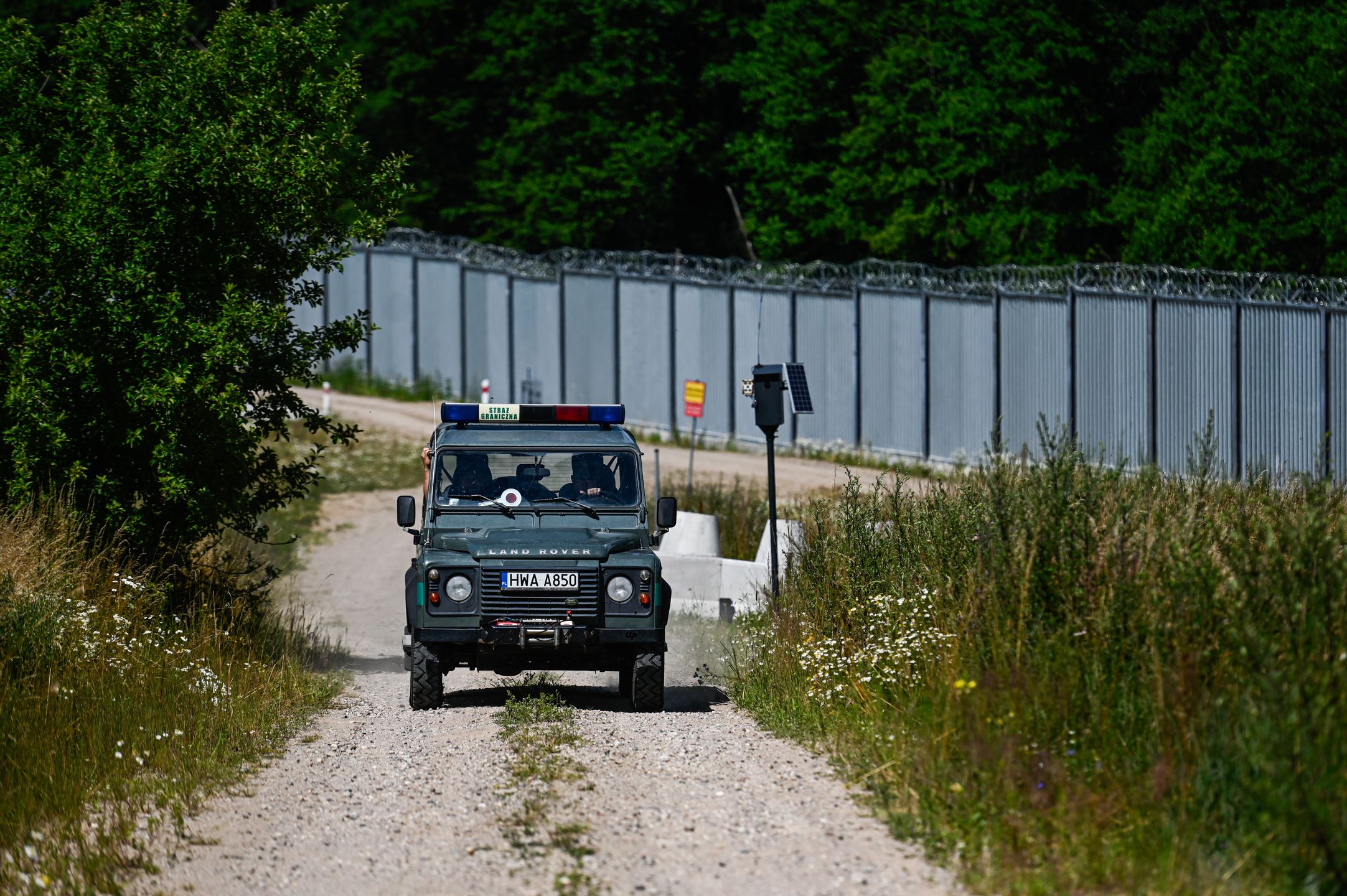 Niespokojnie na granicy. Ponad 110 prób przejścia i atak na strażników