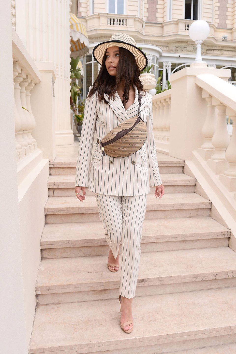 Julia Wieniawa na sesji zdjęciowej dla L'Oreal Paris - Cannes 2018