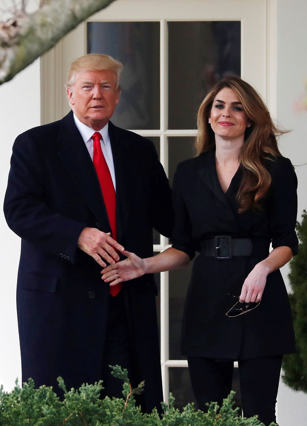 Donald Trump zaraził się koronawirusem od swej doradczyni, Hope Hicks?