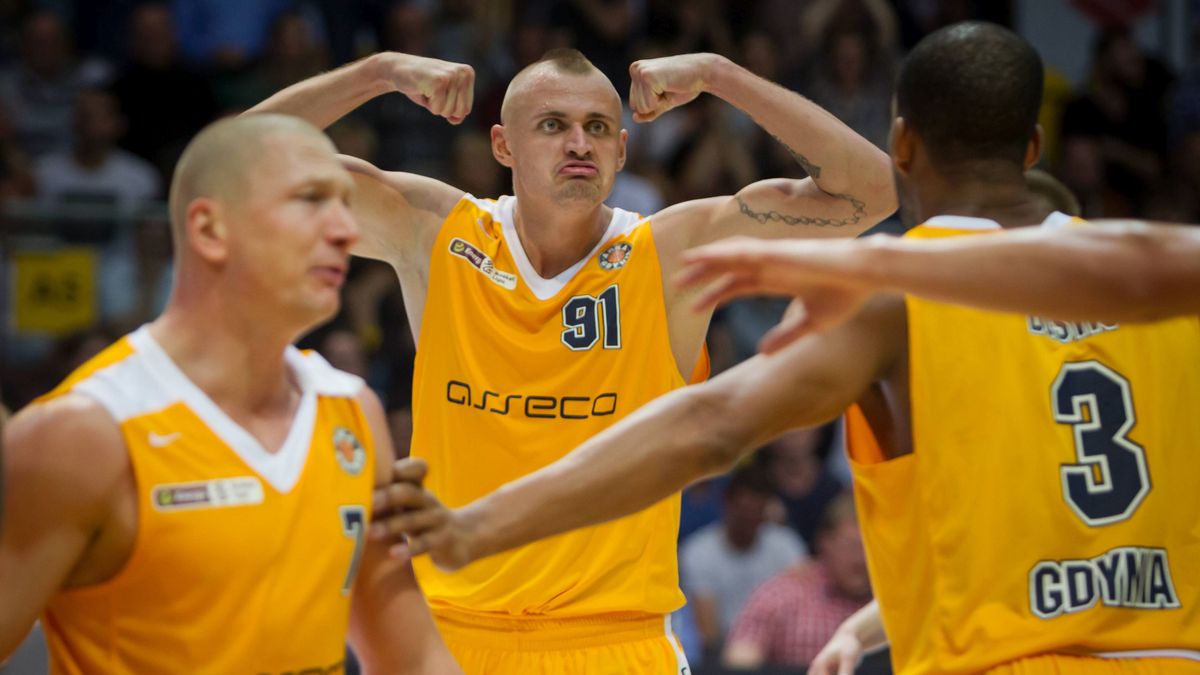 Newspix / Piotr Kieplin / PressFocus / Na zdjęciu: koszykarze Arki Gdynia