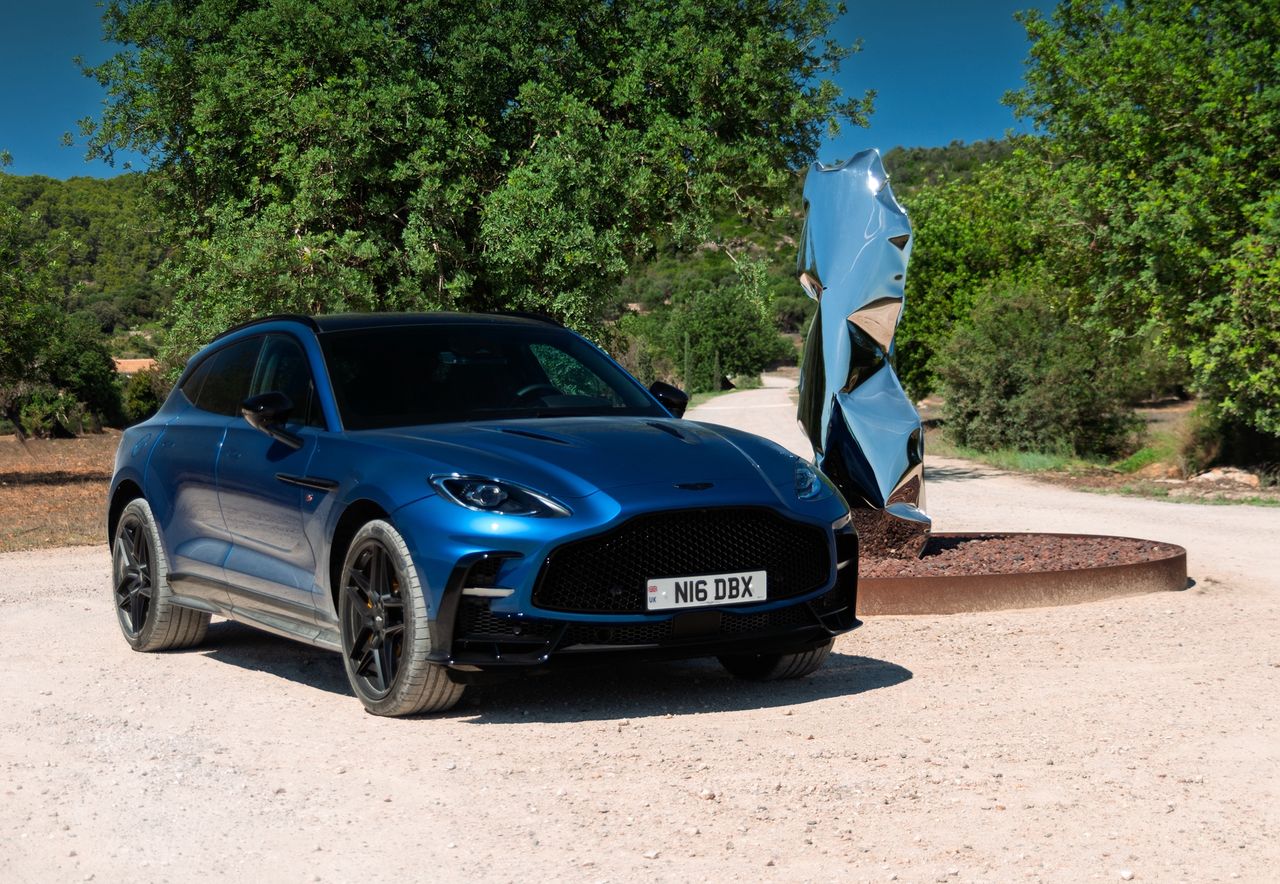 Aston Martin DBX S (2025)