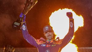 Żużel. Zmarzlik znów bez wygranej! Mikkel Michelsen nowym królem Gniezna