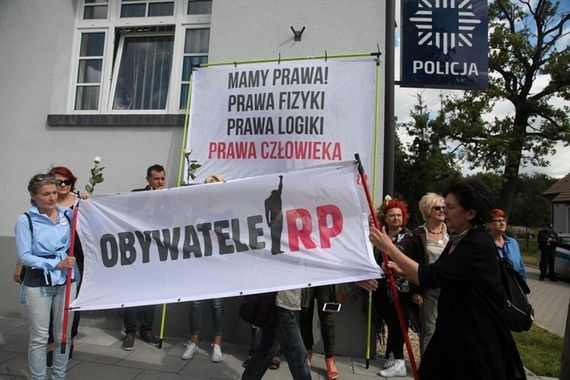 "Warszawa zhańbiona". Obywatele RP na trasie przemarszu ONR