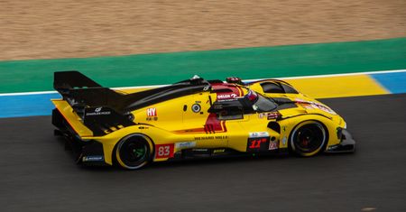 Po nocy w Le Mans Polacy na czele. Śmiechowski prowadzi w LMP2, a Kubica walczy w generalce