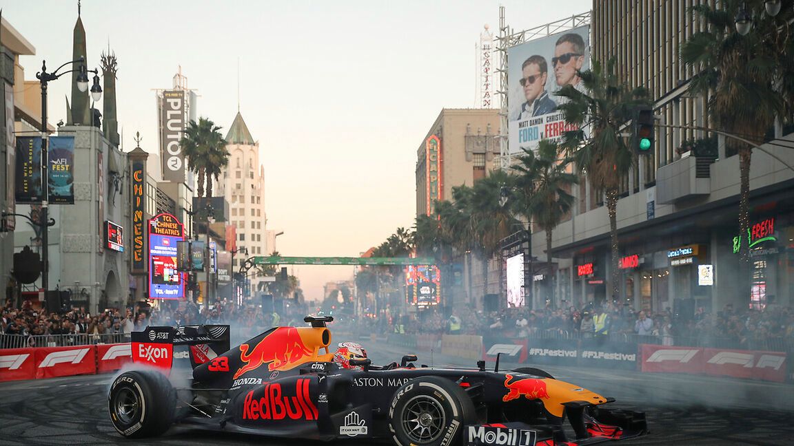 Zdjęcie okładkowe artykułu: Materiały prasowe / Red Bull / Na zdjęciu: F1 na ulicach Hollywood