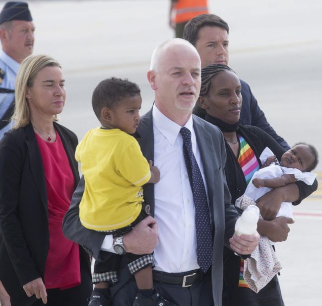 Lapo Pistelli i Meriam Ibrahim (po prawej)