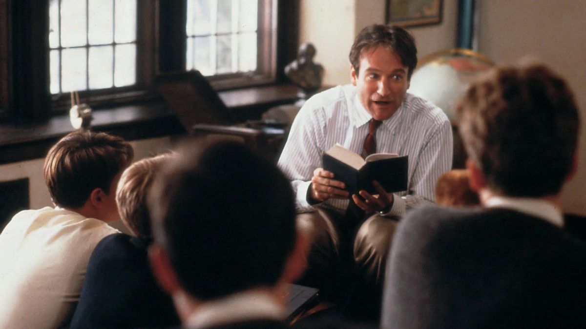 Robin Williams w filmie "Stowarzyszenie umarłych poetów" (1989)