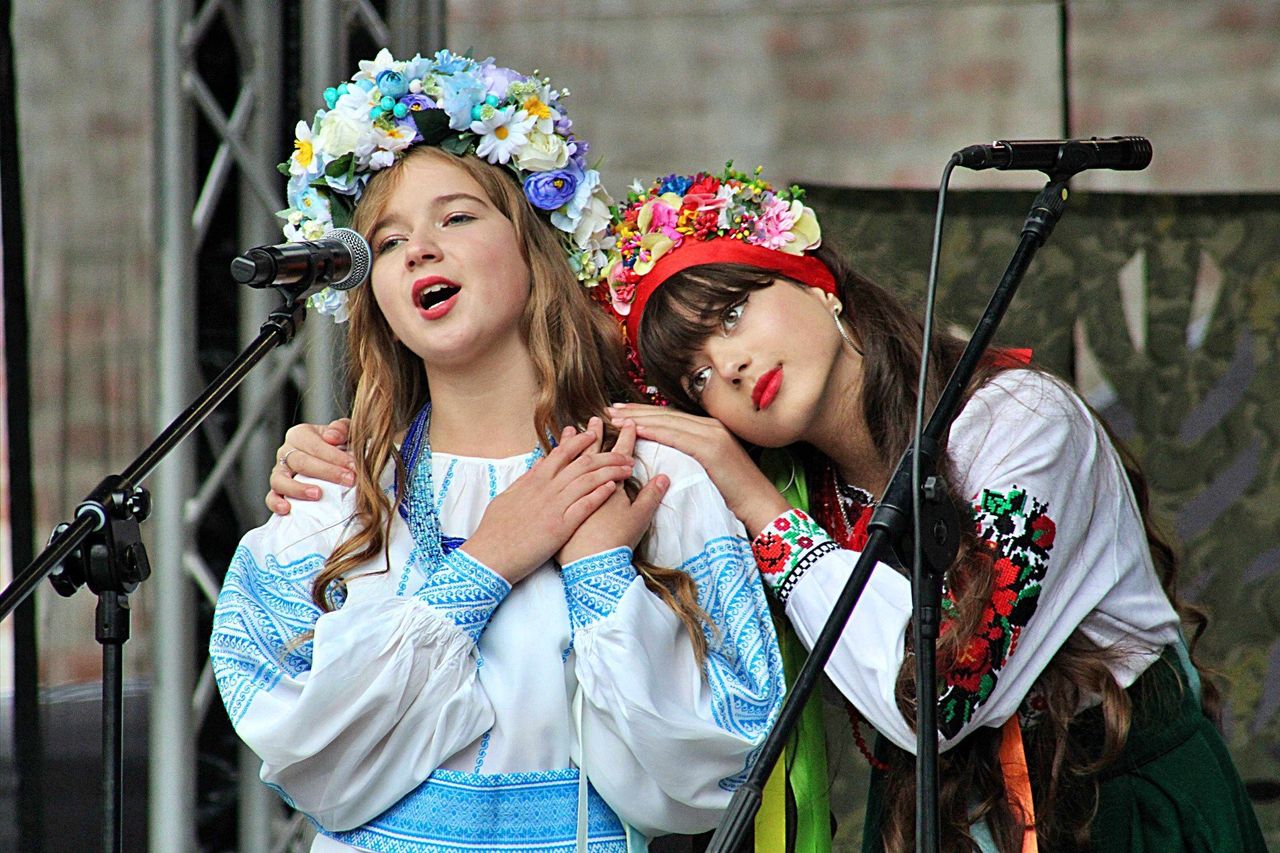 Biecz: Plac Kromera zjednoczył polskie i ukraińskie legendy. Festiwal "Mosty Legend" pokazał, że kultura i tradycja nie znają granic