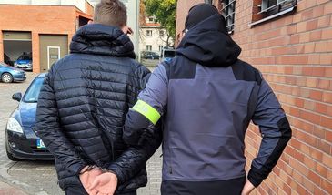 Wpadł kierowca z białym proszkiem w bieliźnie