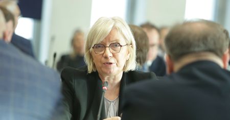 TK próbuje blokować prace komisji ds. Pegasusa. Pojawił się dokument