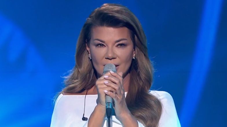 Edyta Górniak śpiewa na koncercie Polsatu i mędrkuje o Jezusie Chrystusie: "Przesyłam miłość i światło do całego świata"