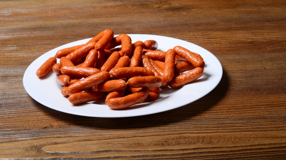 Frankfurterka z mięsa wołowego, wieprzowego i inyczego, bez zawartości tłuszczu