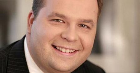 Działalność PLL LOT. Zarząd przeszedł na kontrakty menedżerskie