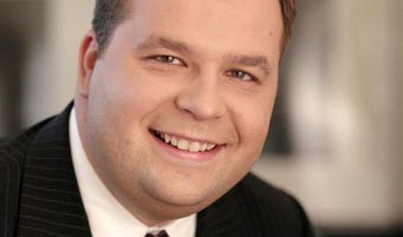 Prezes LOT Sebastian Mikosz