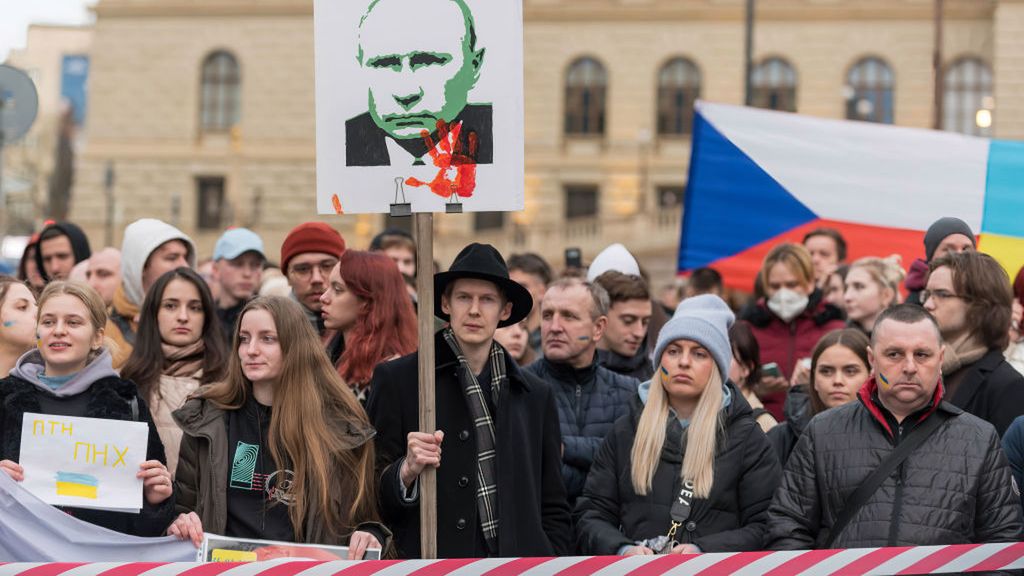 demonstracja antywojenna w Pradze