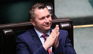 Przemysław Czarnek potwierdza, że był w szpitalu. Pisze jednak o "nadużyciu"