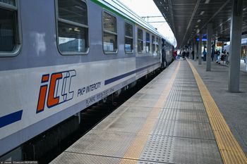 Nie chcą powtórki z Niemiec. Po awarii składy wjeżdżają wolniej