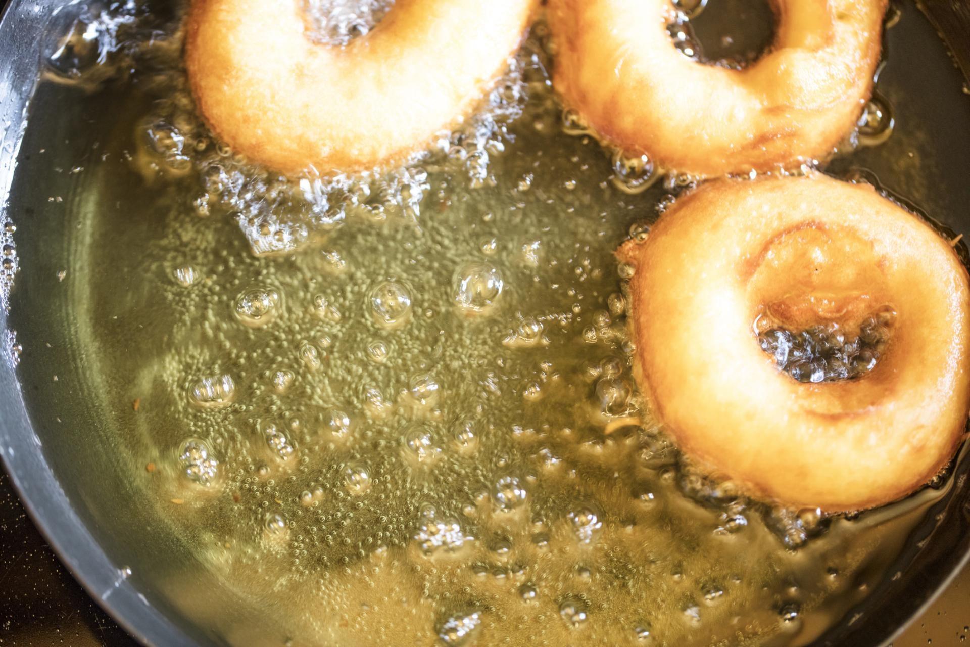 Wielokrotne używanie tego samego oleju do smażenia może zaszkodzić mózgowi