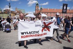 Koronawirus w Polsce. "Koronasceptycy" szykują manifestację w Warszawie. "Odwołać pandemię!"