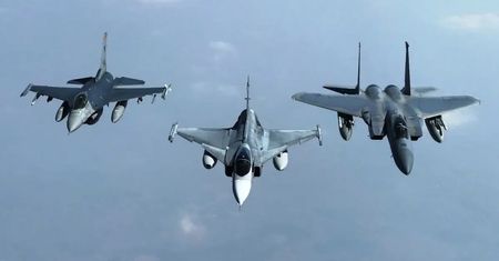 Konfrontacja Gripenów E z F-35. Ćwiczenia Salitre 2026