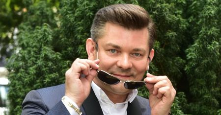 Dramat podczas koncertu Martyniuka. Ochroniarz złamał rękę fance: "Wykręcili mi ręce do założenia kajdanek"