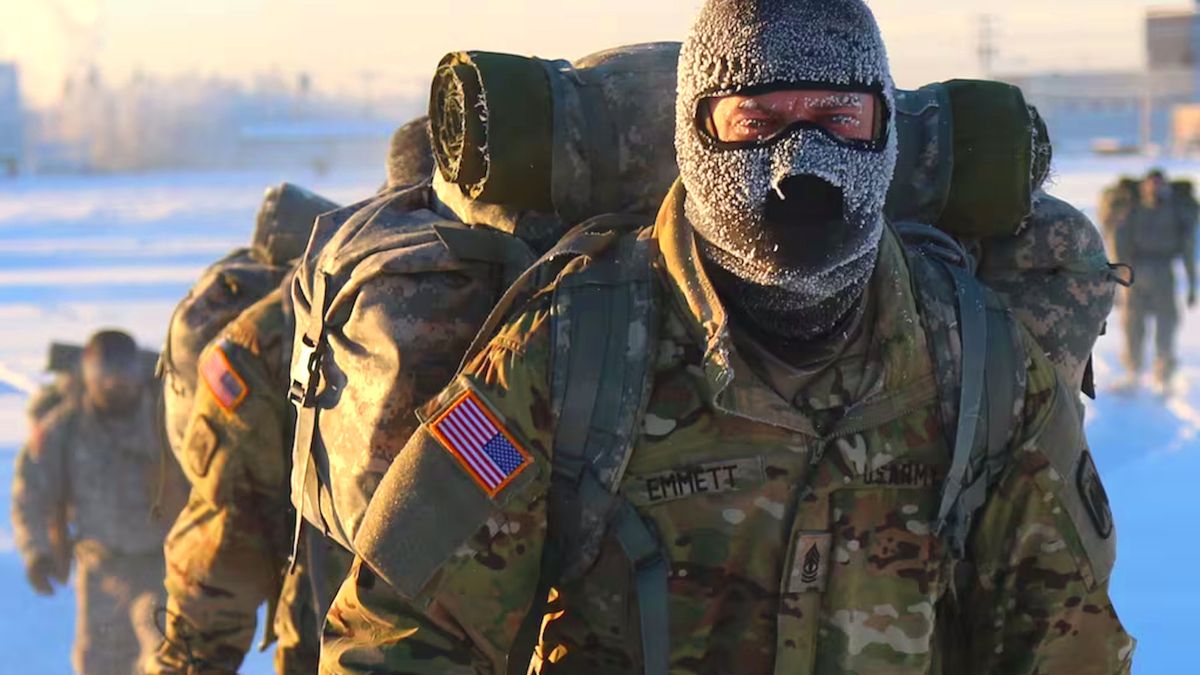 Ćwiczenia Cold Weather Indoctrination Course II (CWIC) na Alasce