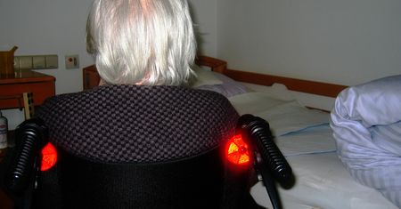 Eksperymentalny lek na Alzheimera przynosi efekty. Jest też zła wiadomość