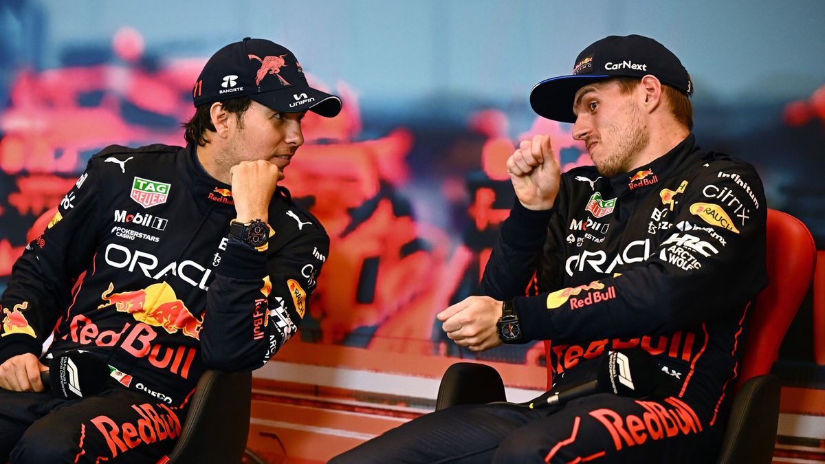 Materiały prasowe / Red Bull / Na zdjęciu: Sergio Perez (po lewej) i Max Verstappen