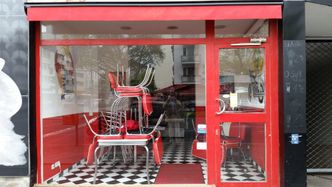 Bunt w Toruniu. Restauratorzy otwierają lokale wbrew zakazom