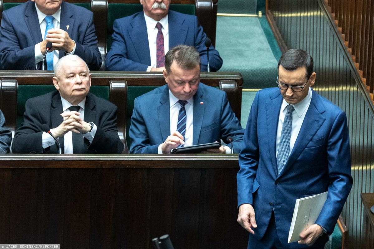 Posiedzenie Sejmu 11 grudnia, liderzy PiS przed wystąpieniem Morawieckiego 